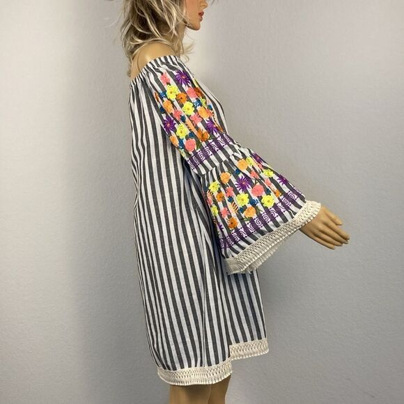 Velzera Striped Off Shoulder Vibrant Floral Embroidered Dress Medium - Picture 10 of 14